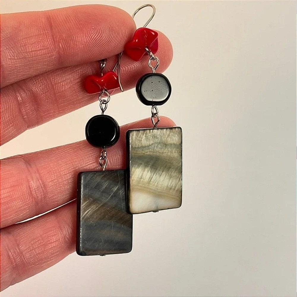 Vintage Drop Earrings Grey Red Black Shell Glass Boho Minimalist 90s Statement